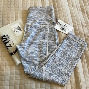 Zyia level 2 in 1 light n tight Capri